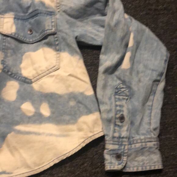 American Eagle Bleached Denim Cropped Hooded Jean Jacket Shacket Size Small - Picture 4 of 5
